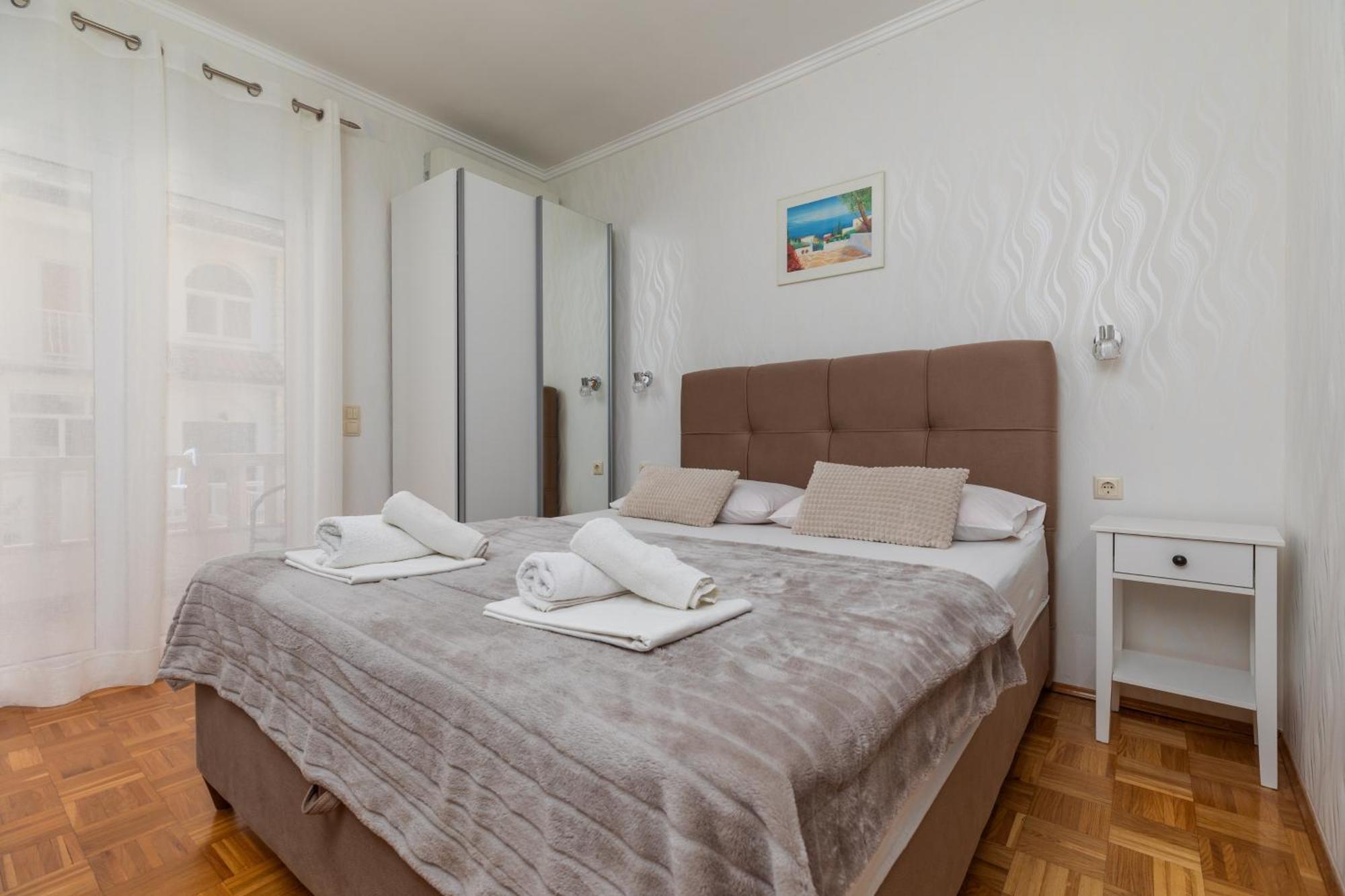 Apartments By The Sea Duce, Omis - 5973 Εξωτερικό φωτογραφία